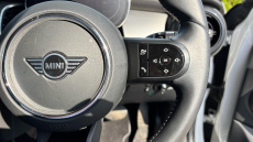 MINI Hatchback 1.5 Cooper Exclusive Premium 5dr Auto Petrol Hatchback